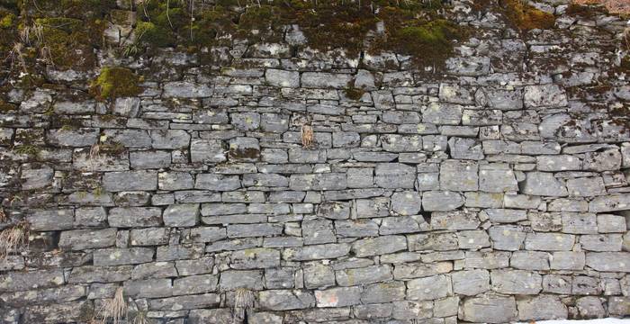 Muro in inverno