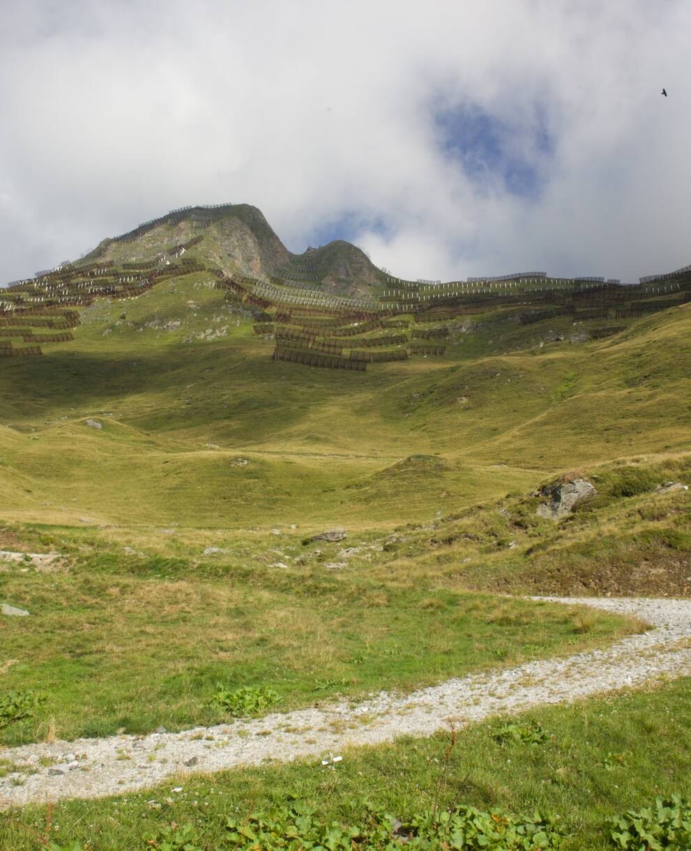 Alpe Pontino e ripari valangari
